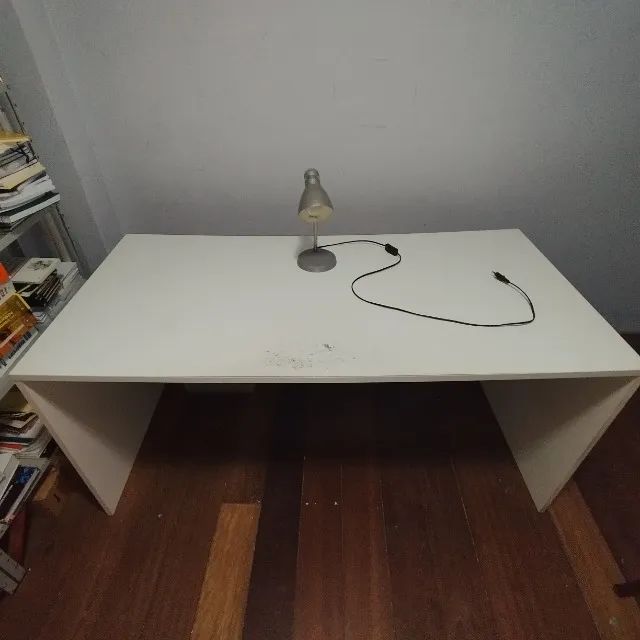 MESA DE ESCRITÓRIO OU ESTUDO 