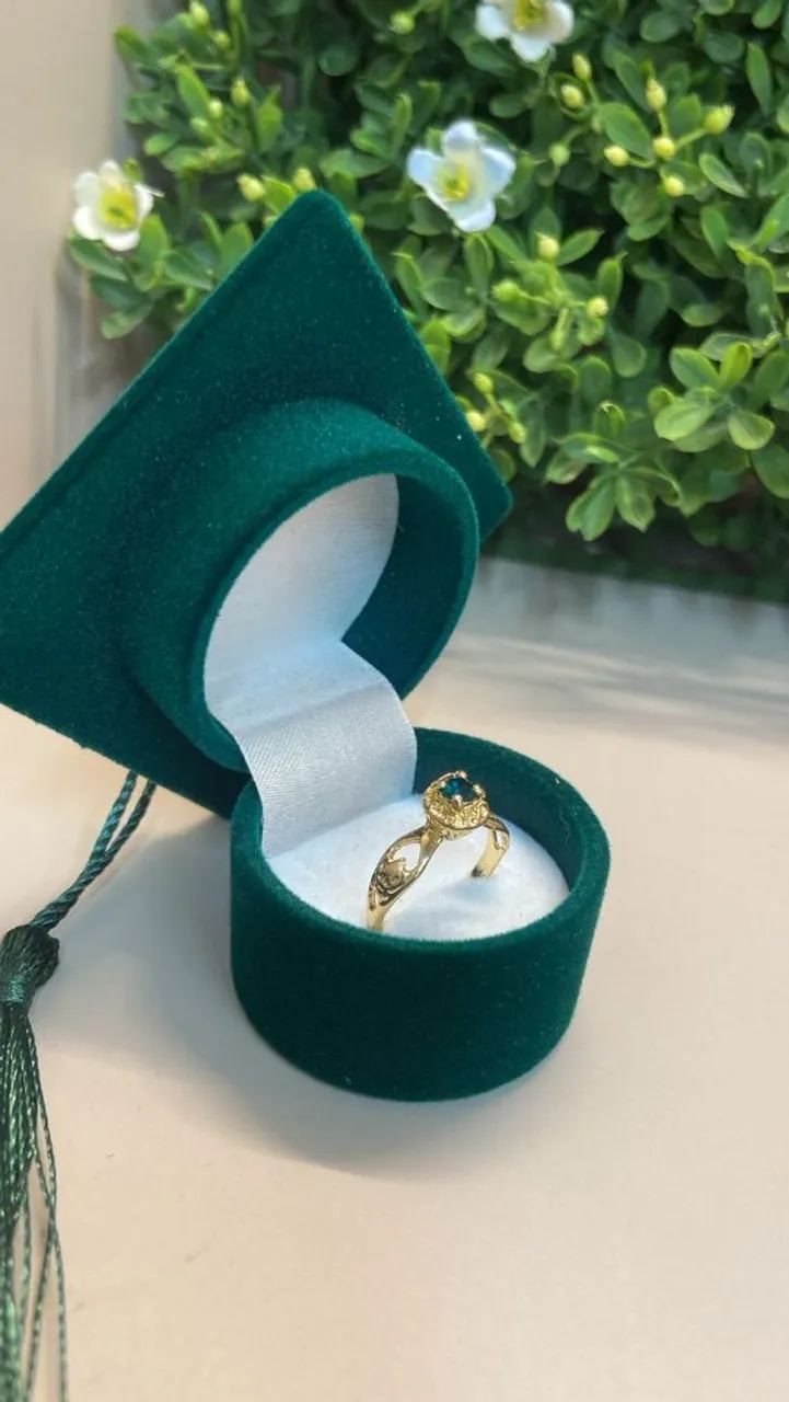 Anel para formatura + caixinha 