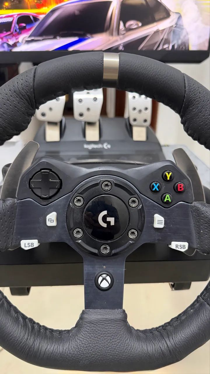 Volante Logitech G920 Driving Force - Xbox S/X e PC - na caixa