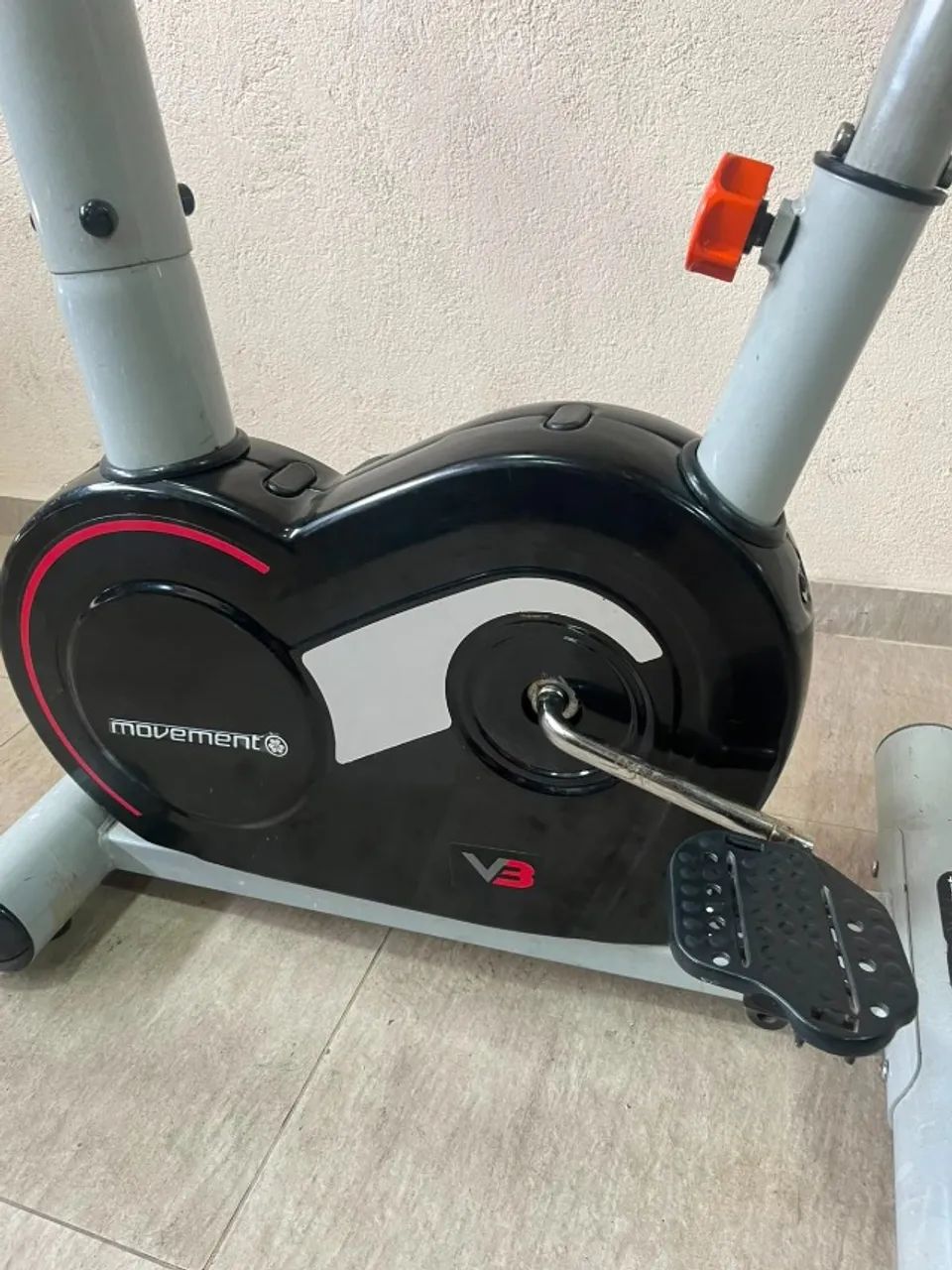 Bicicleta Ergométrica Movement V3 - Seminova - Foto 5