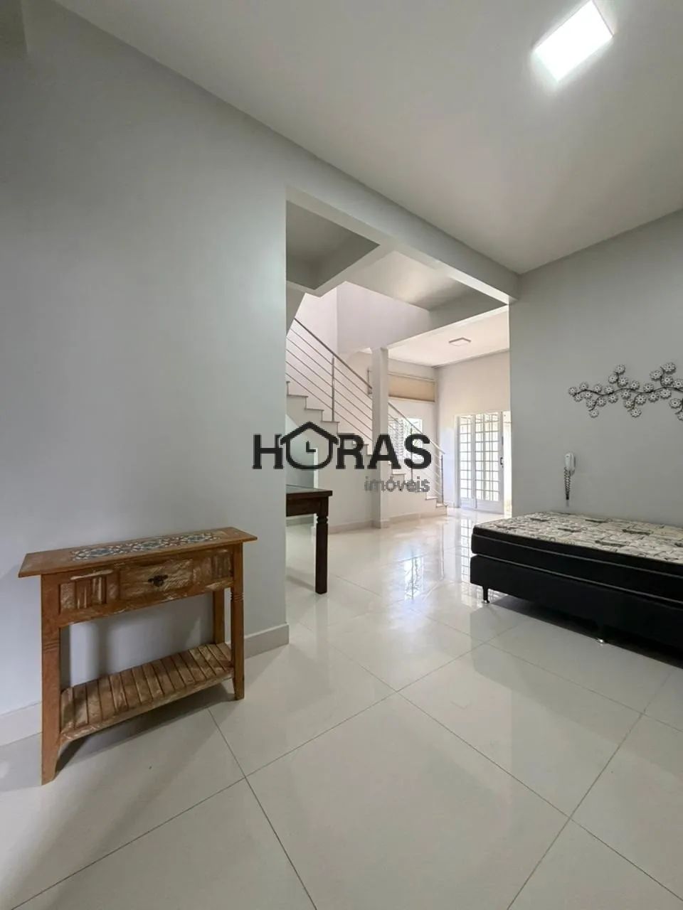 Casa Mobiliada à Venda em Chapada | 420 m² | 5 Suítes - Foto 4