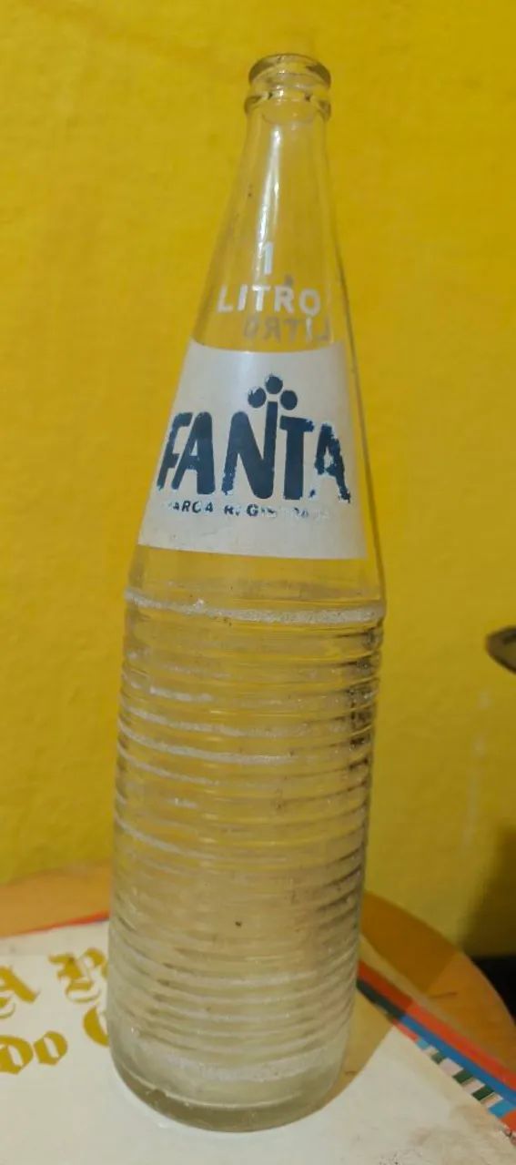 Garrafa antiga Fanta 1 litro