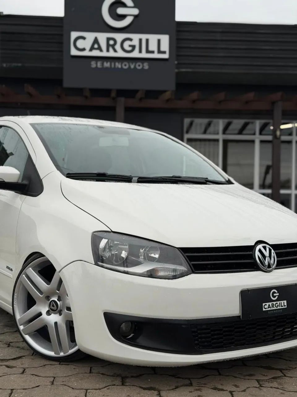Volkswagen Fox 1.0 MI Total Flex 8V 5P 2014 - Foto 3