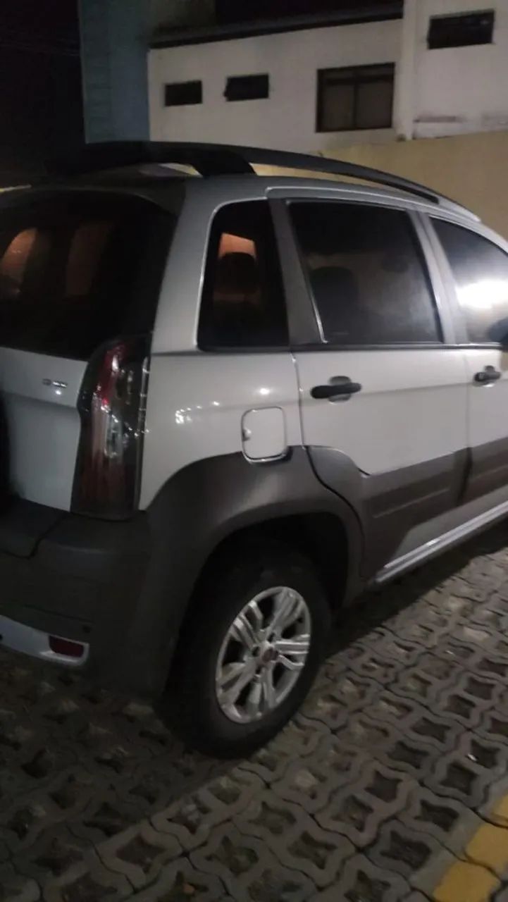Fiat Idea Idea Adv./ Adv.LOCK.Dualogic 1.8 Flex 5p 2014