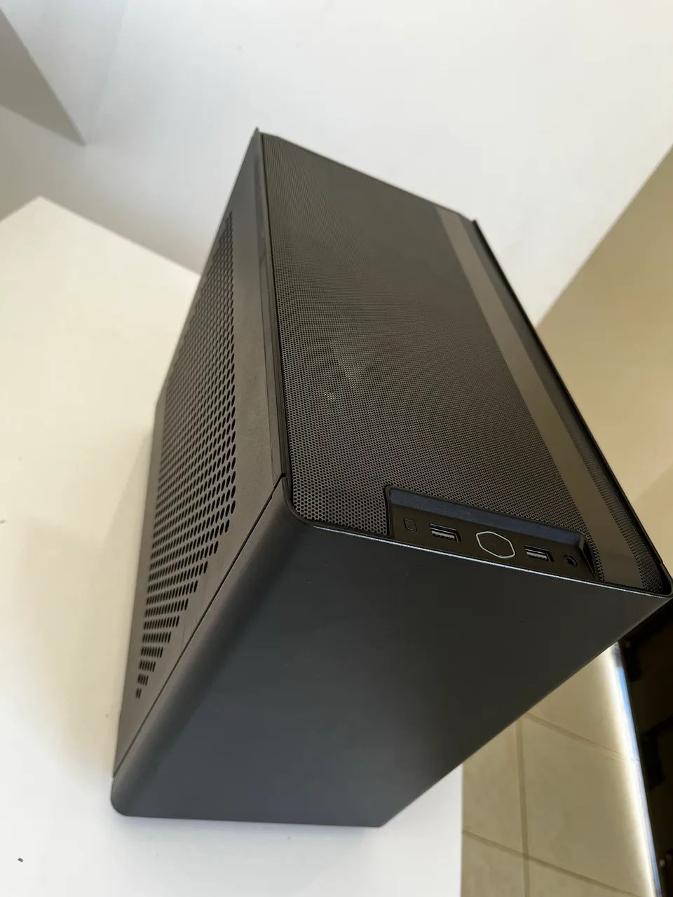 Gabinete Cooler Master nr 200  - Foto 2