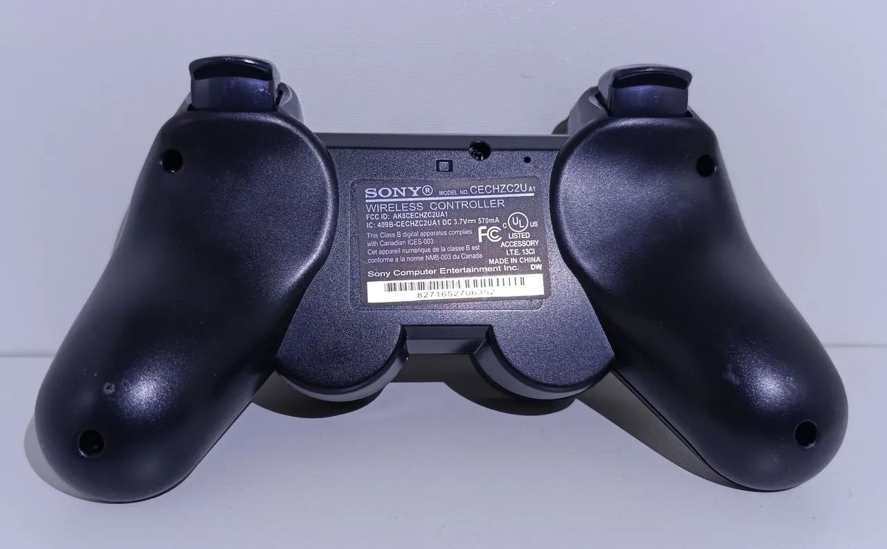 Par controle PS3 primeira linha com um cabo excelente estado pouco uso perfeitos - Foto 4