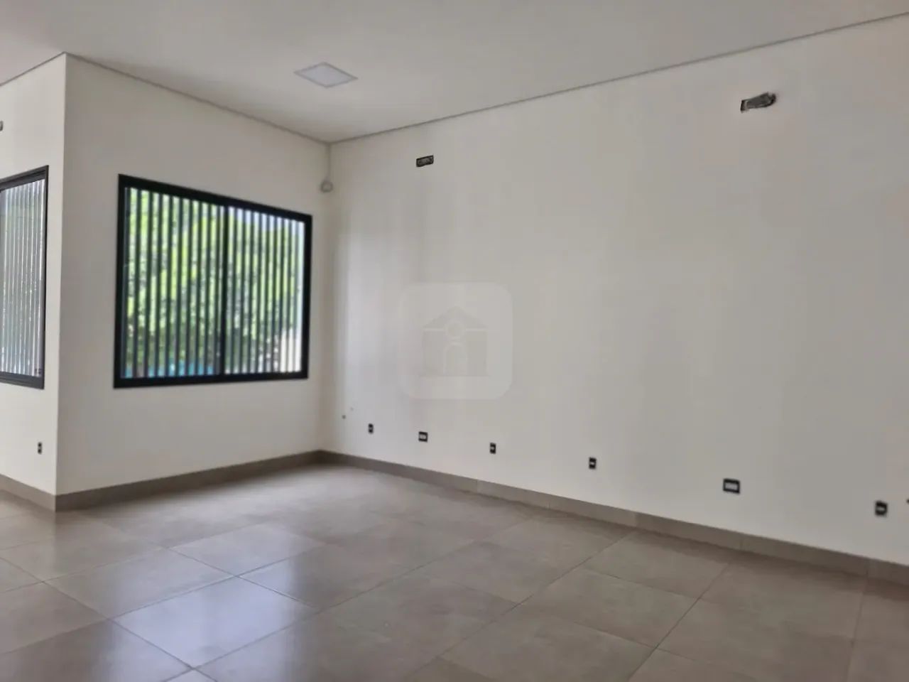 Loja Comercial Para Venda No Bairro Lídice - Foto 2
