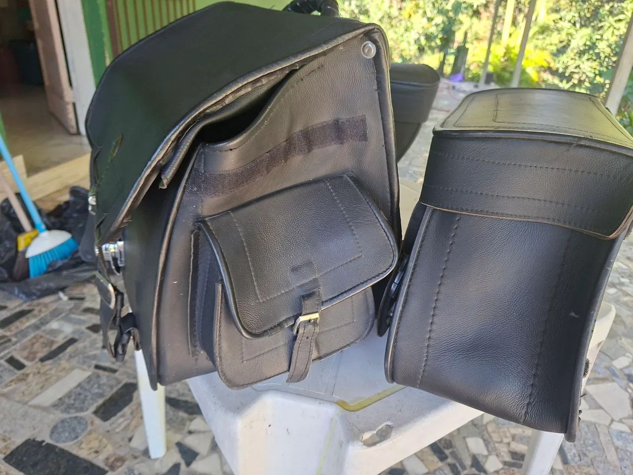 Vendo conjunto Alforges em couro para moto. - Foto 5