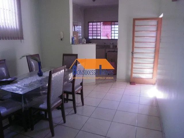 Casa de 3 quartos no bairro Heliópolis - Foto 3