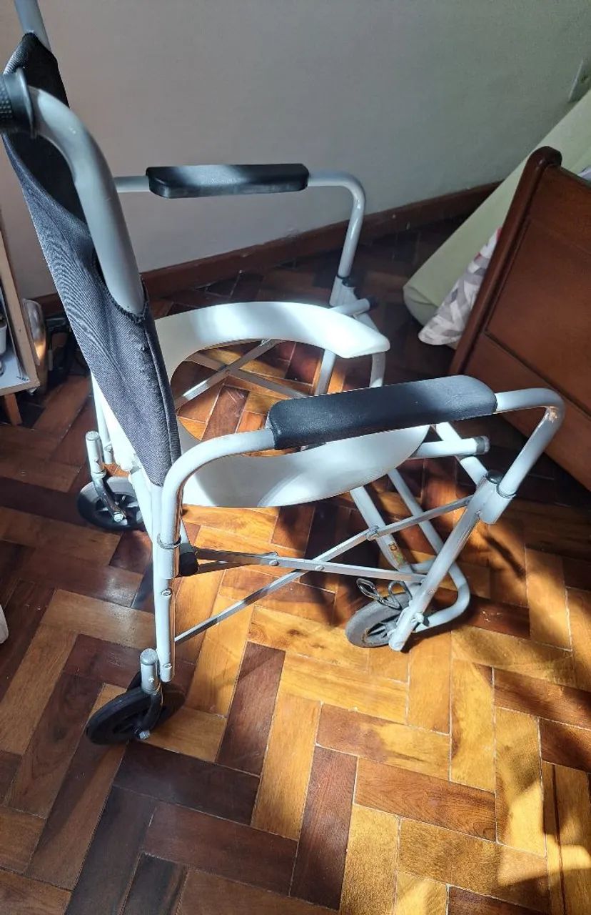 Cadeira de banho  - Foto 3