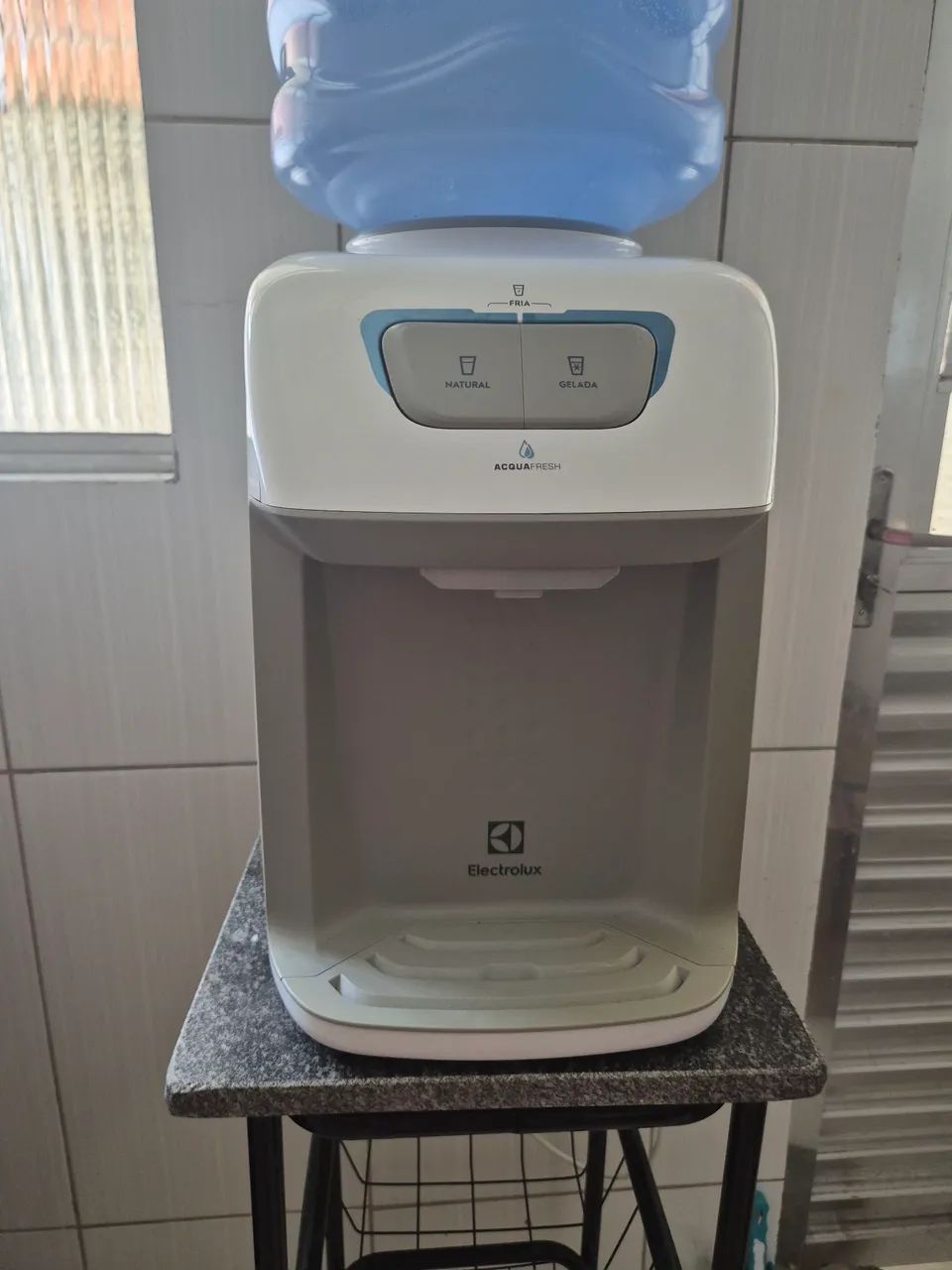 Gela água eletrolux