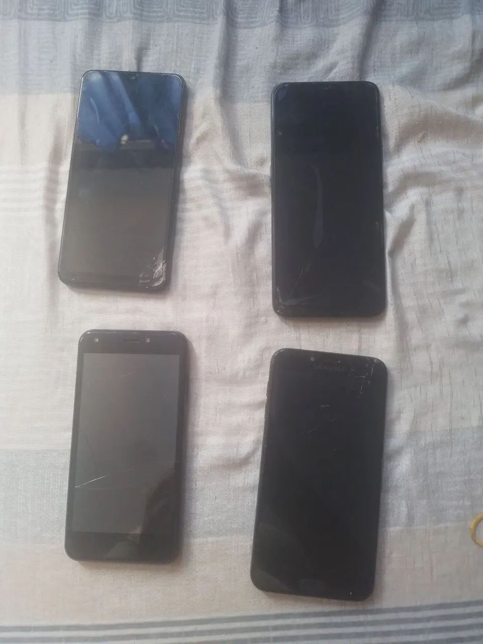Vende celulares com defeito  - Foto 3
