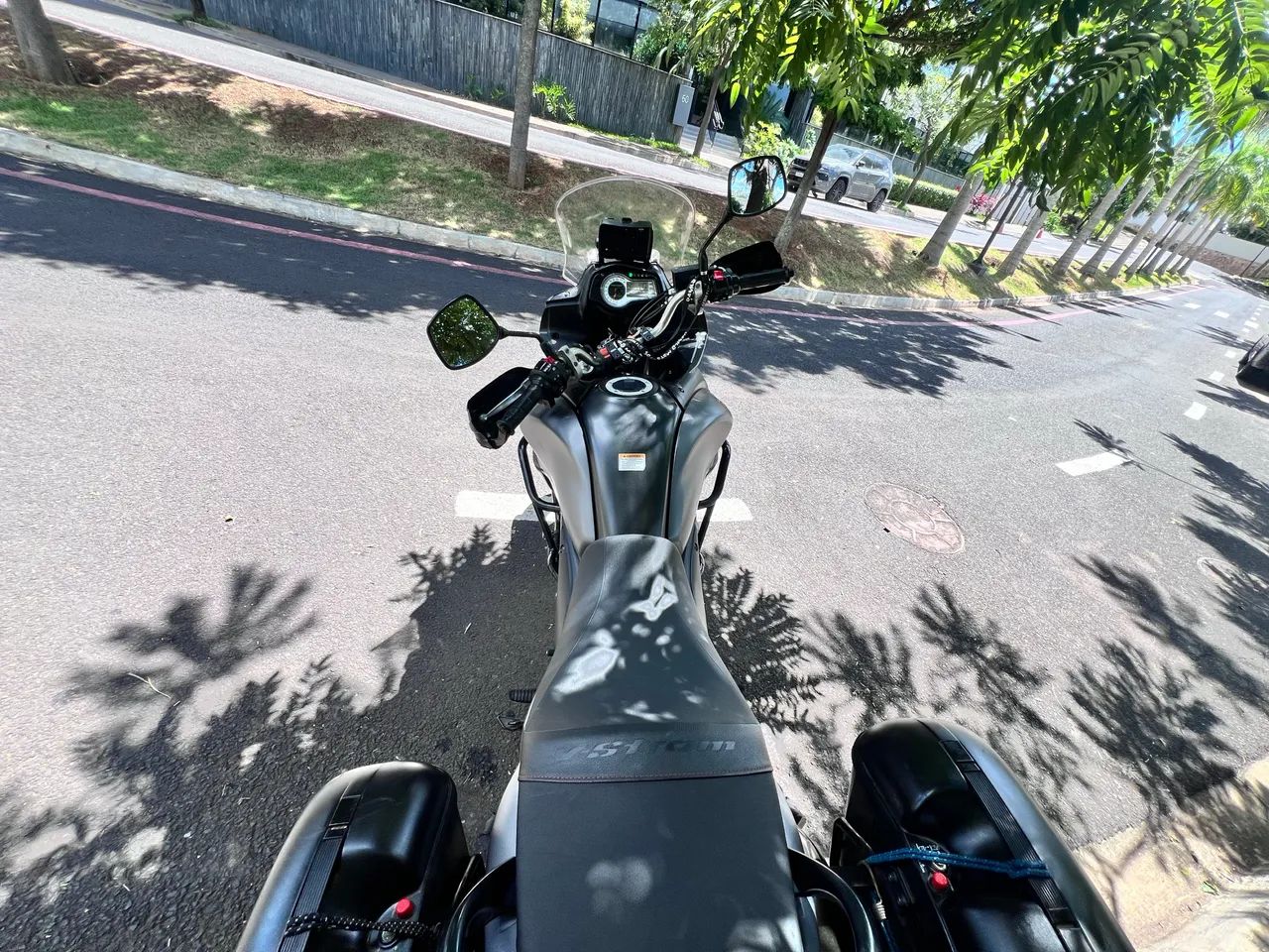 V Strom 650, estado como nova, baixo Km - Foto 5