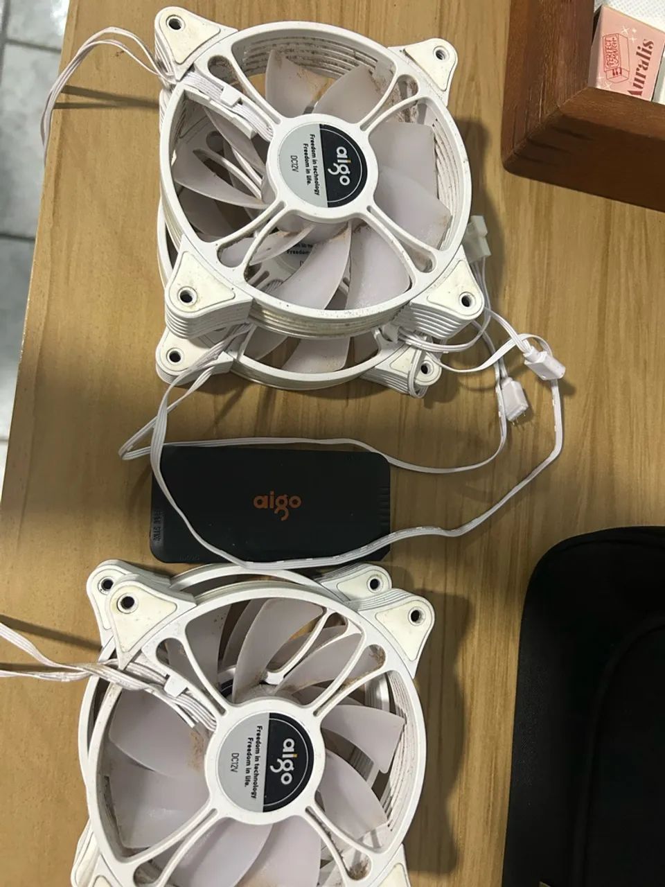 Controladora aigo + 4 cooler AR12 branco