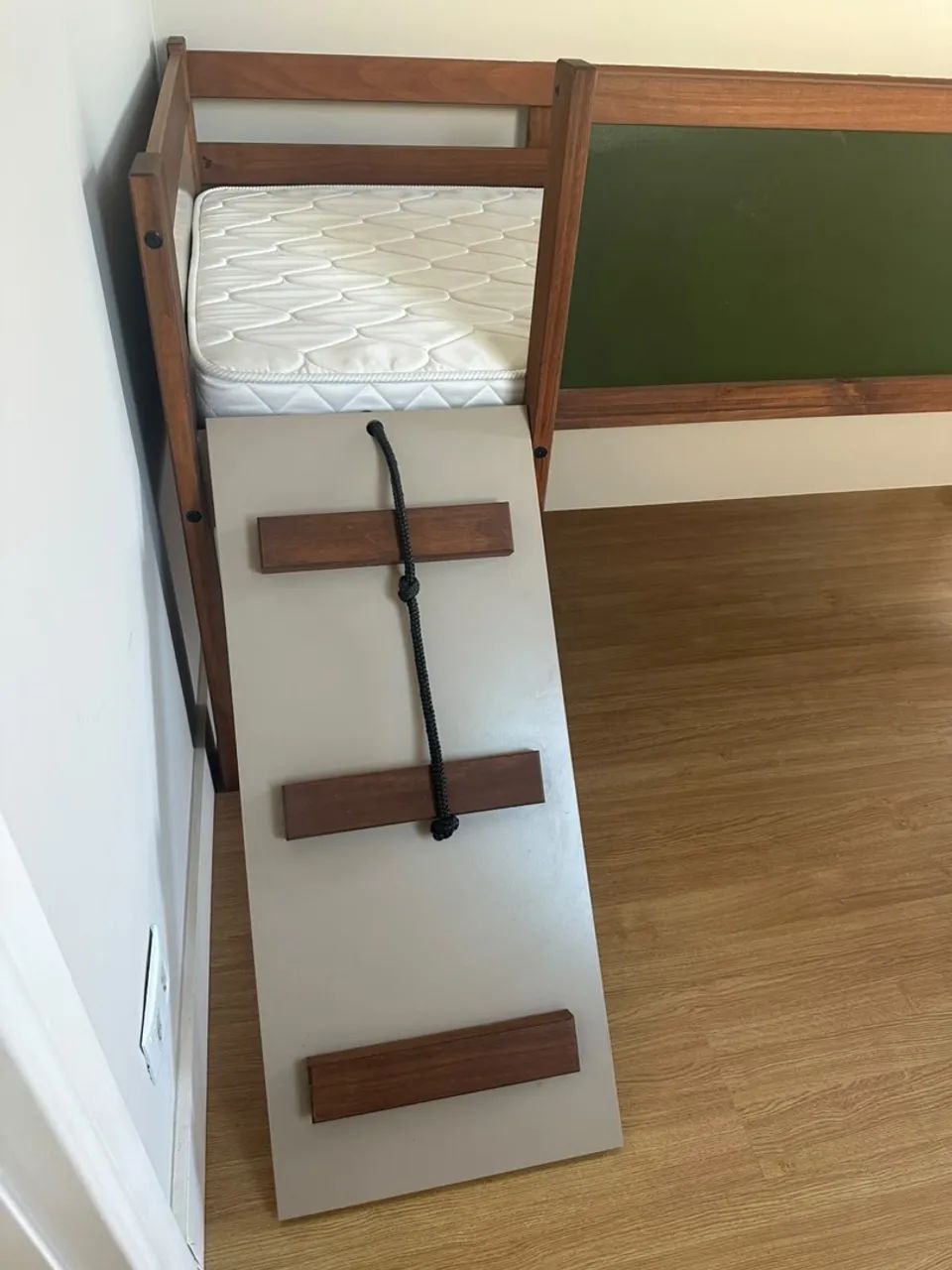 CAMA DE SOLTEIRO COM ESCORREGADOR E ESCALADA - Foto 2