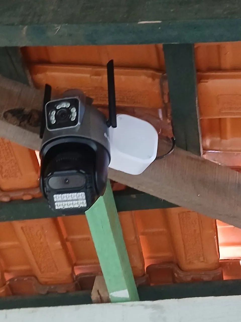 Câmera de segurança ip infravermelho 2 lentes - Foto 2