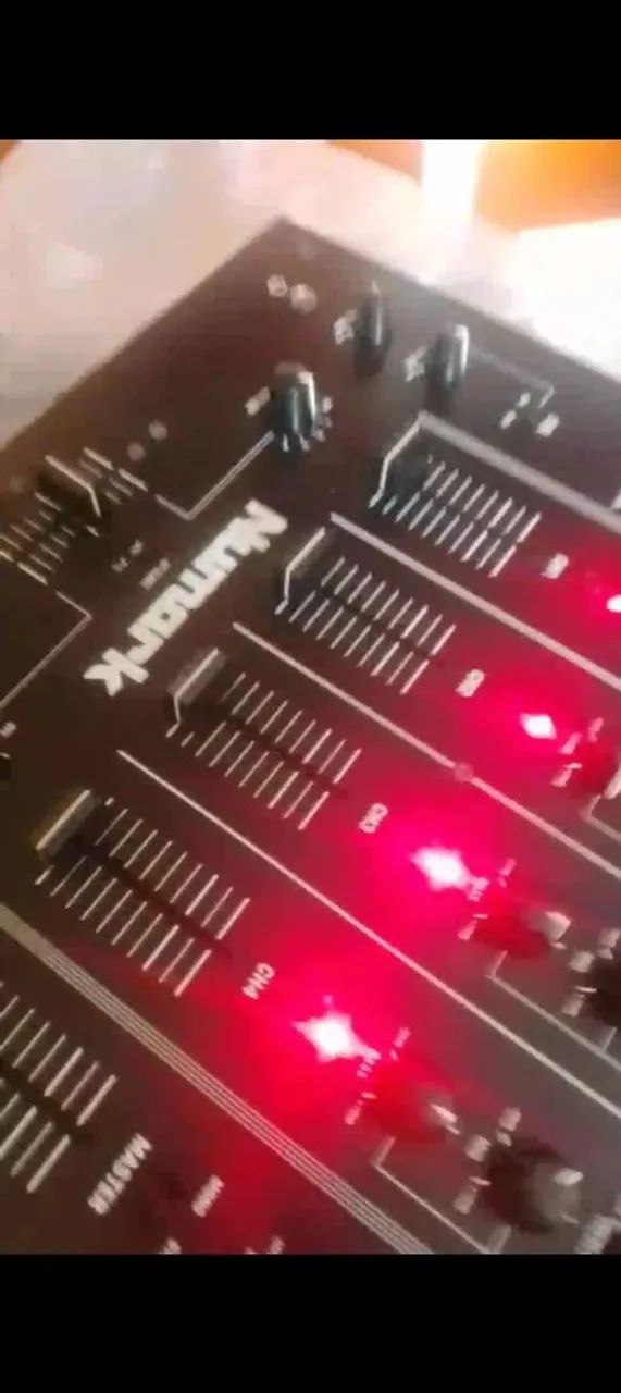 MIXER NUMARK M6 USB  - Foto 4