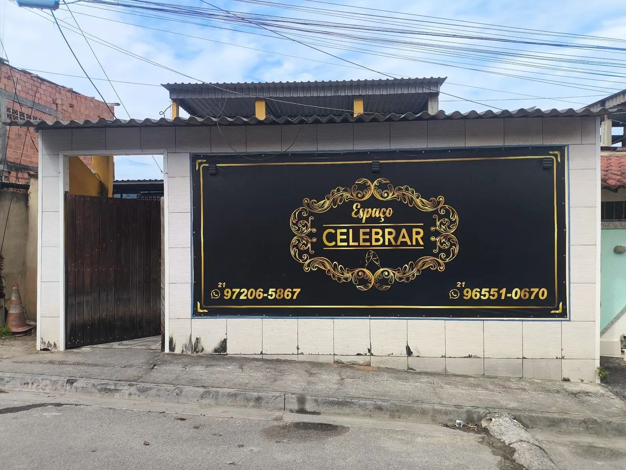 Alugo Espaço Comercial...R$ 1200,00 reais