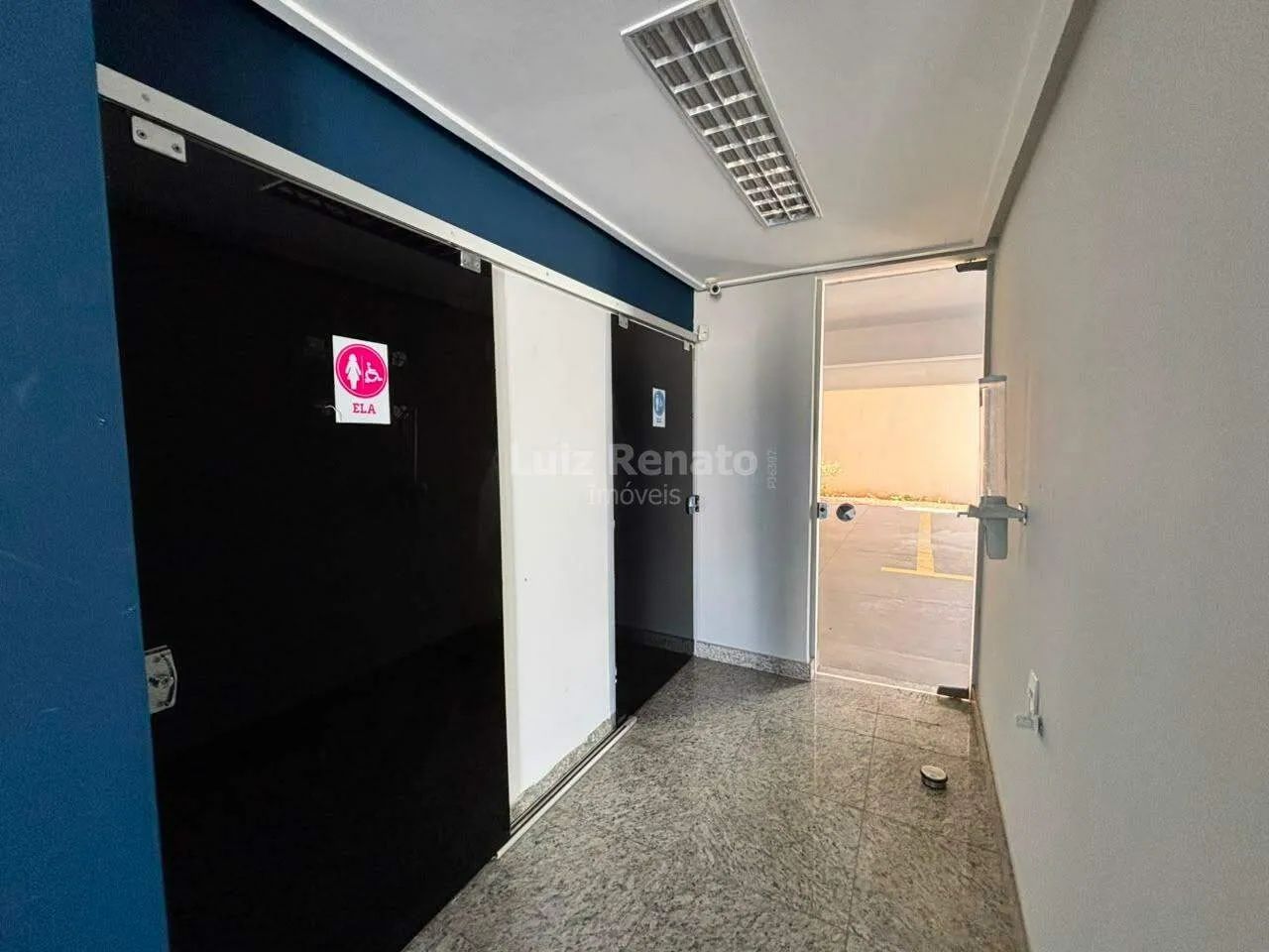 Prédio Comercial com 3 andares e 6 banheiros para alugar com 360m² - Foto 3