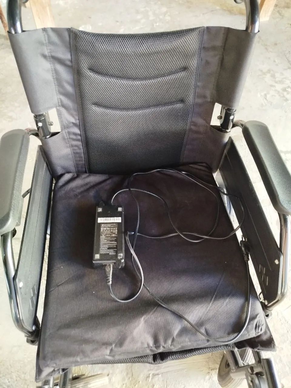 Cadeira de rodas elétrica  - Foto 2