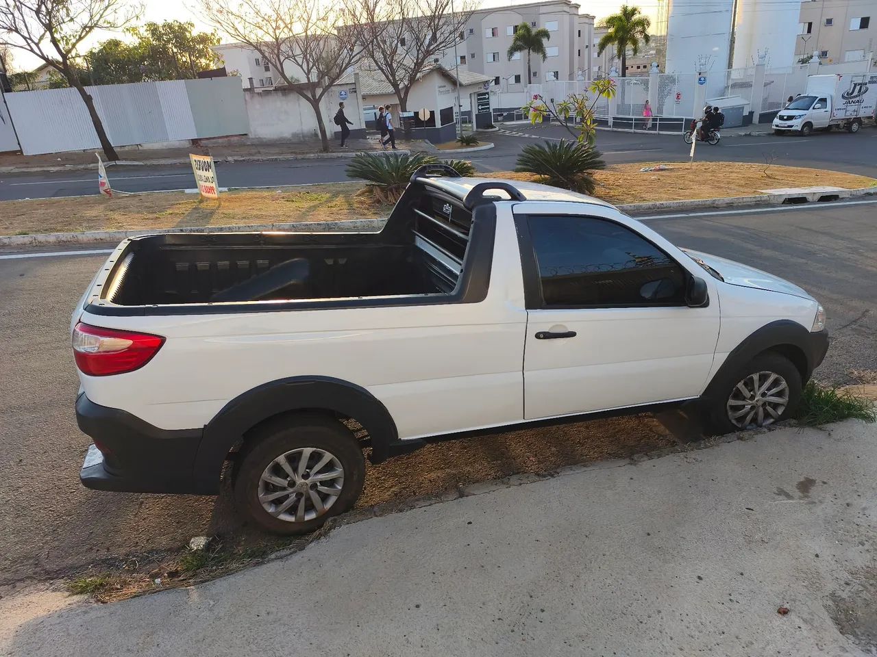 Fiat Strada Working 1.4 MPI Fire Flex 8V CS 2014 - Foto 4