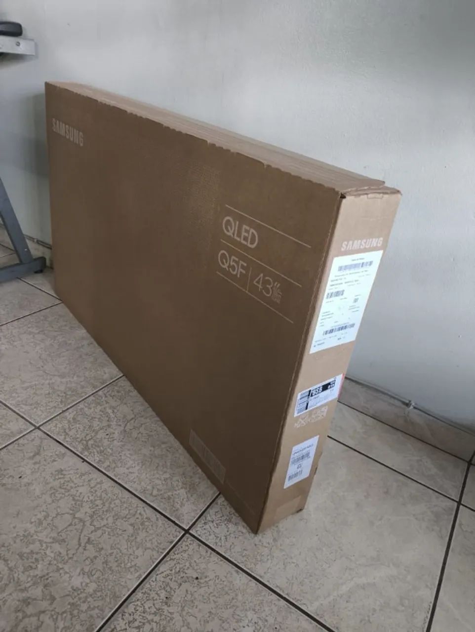 TV Samsung QLED 43 polegadas - Lacrada - Foto 2