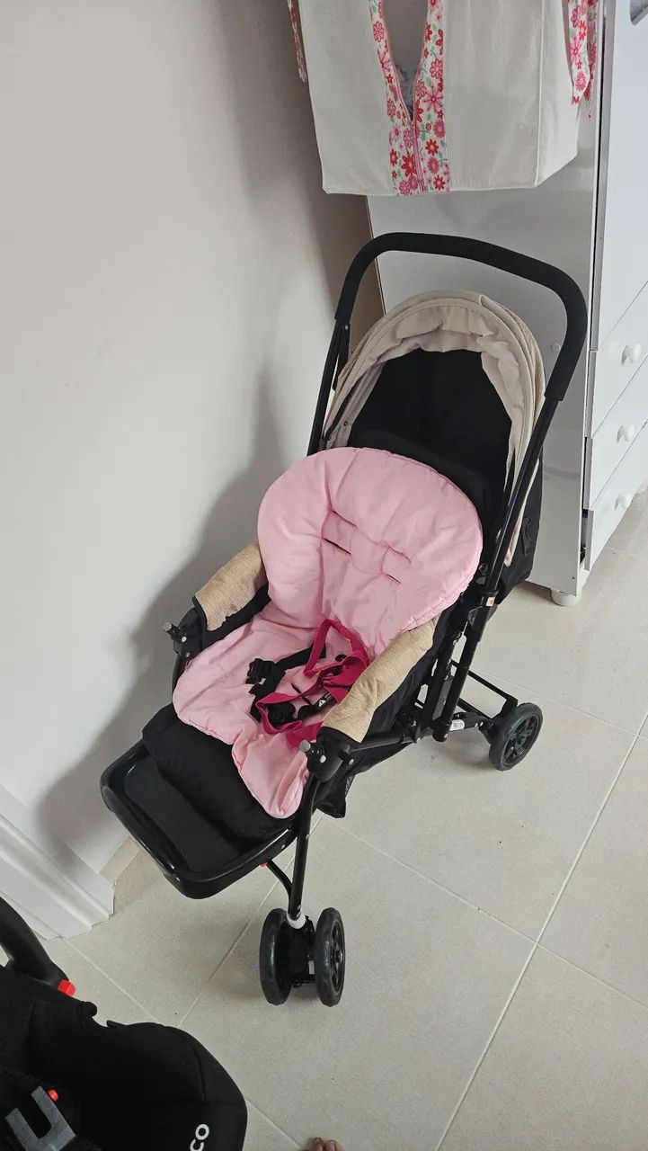 Carrinho de bebê Cosco