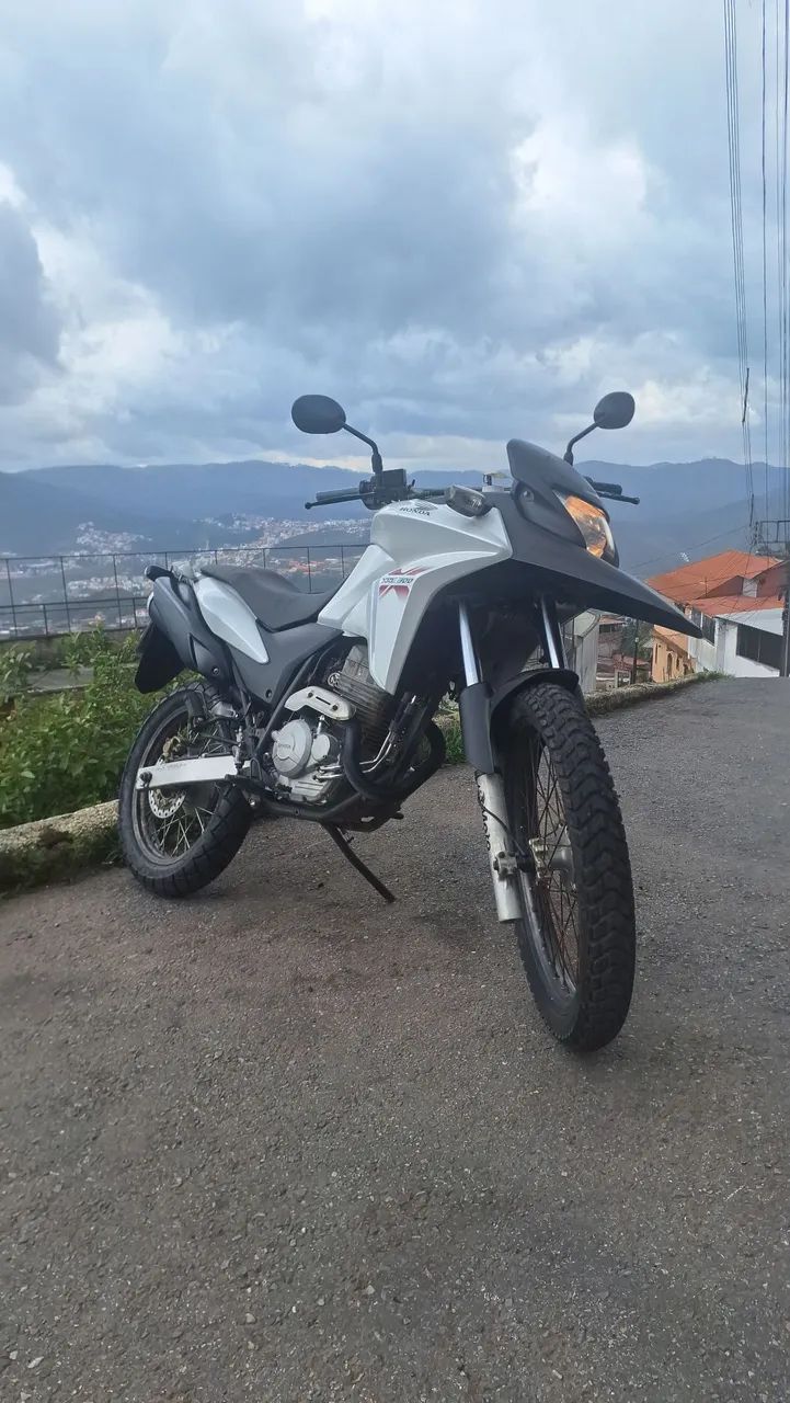 2015 Xre 300 branco perola - Foto 4