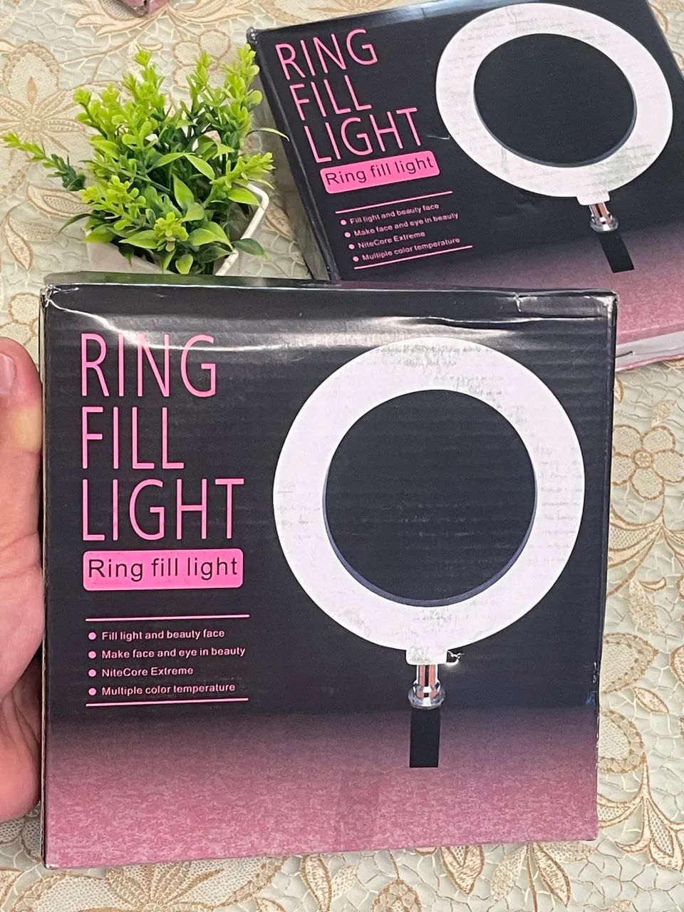 Ring Light LED de Mesa 6 Polegadas (16 cm) com Tripé - Iluminador para Fotos, Vídeos - Foto 2