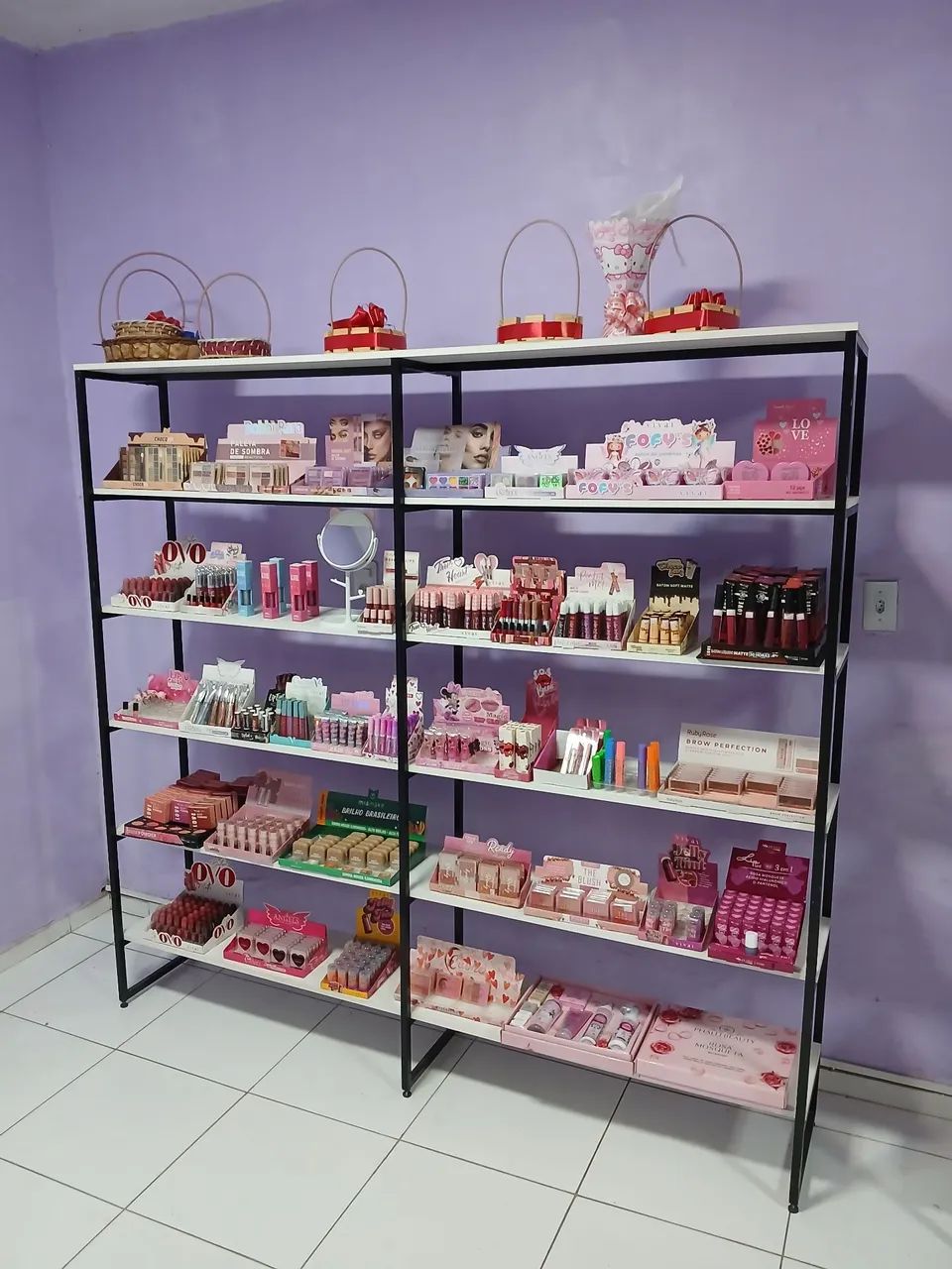 VENDO LOJA DE MAQUIAGEM E ACESSÓRIOS  - Foto 3