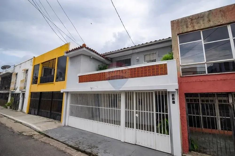Casa Reformada com 3 Quartos e Amplo Quintal à Venda na Cidade Velha  Belém/PA - Foto 2