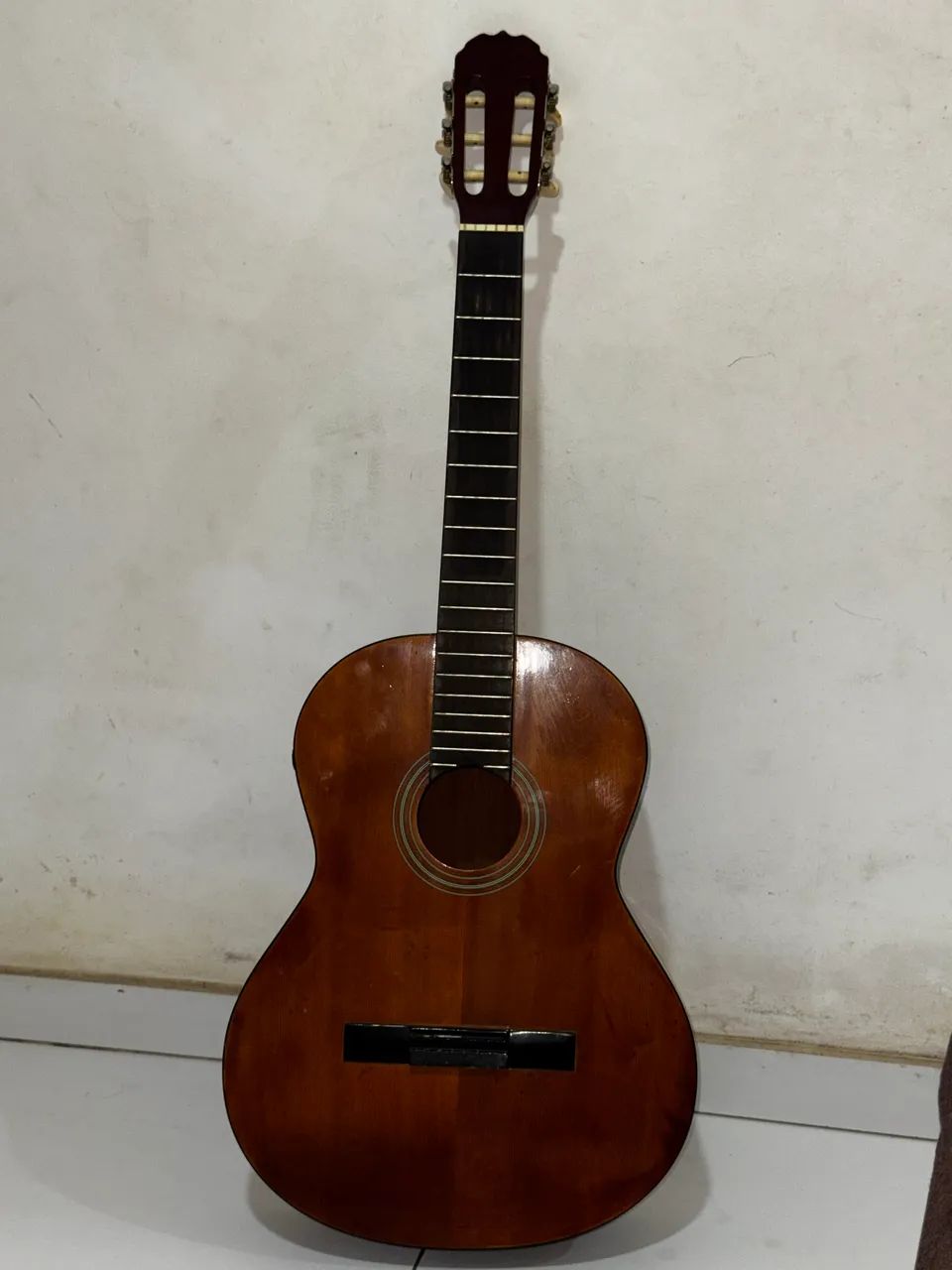 VIOLÃO COM PRE EQUALIZADOR