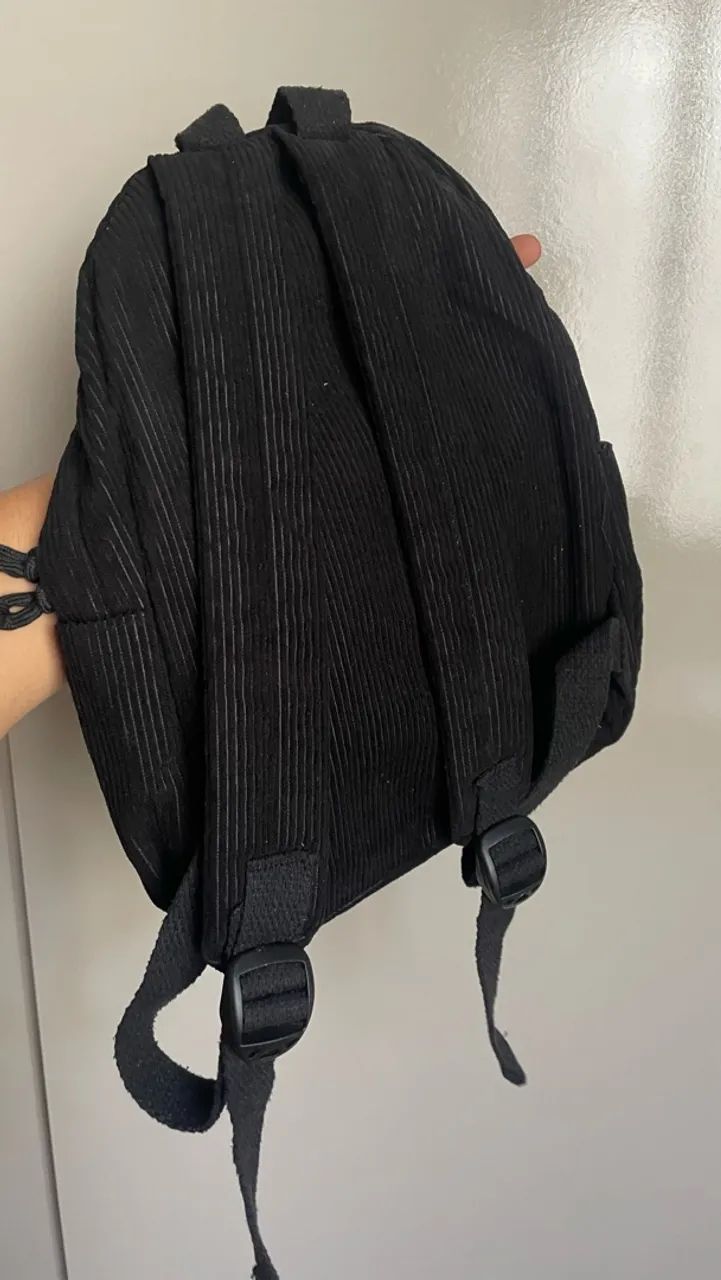 Mochila pequena preta - Foto 2