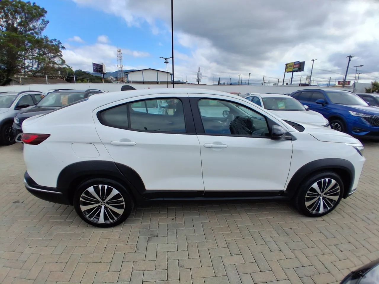 Fiat Fastback Audace 1.0 200 T. Flex AUT 2025 - Foto 3