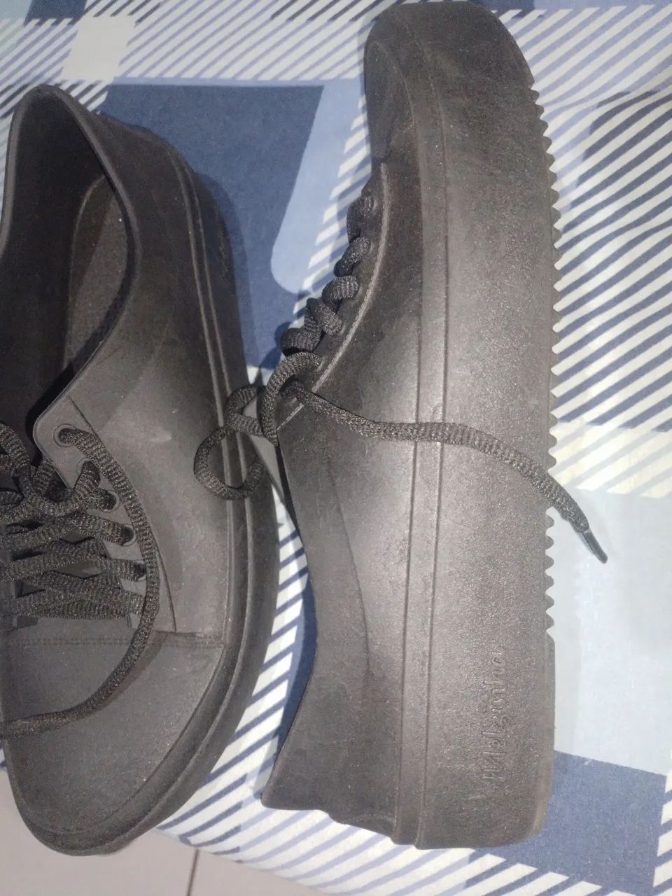 Tenis