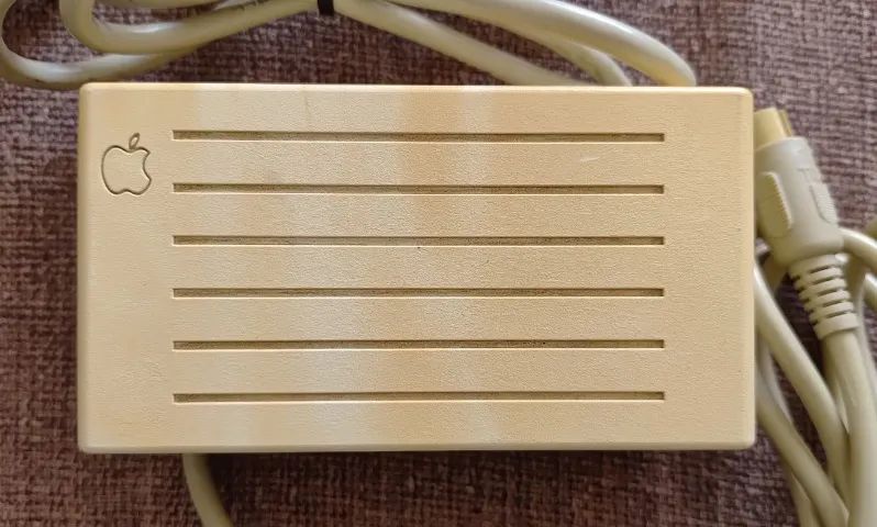 Fonte de Alimentação APPLE modelo A2M4017, para computadores APPLE IIC ( 2C ) - Testada - Foto 3
