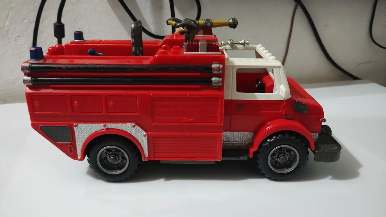 Carinho de bombeiros antigo  - Foto 2
