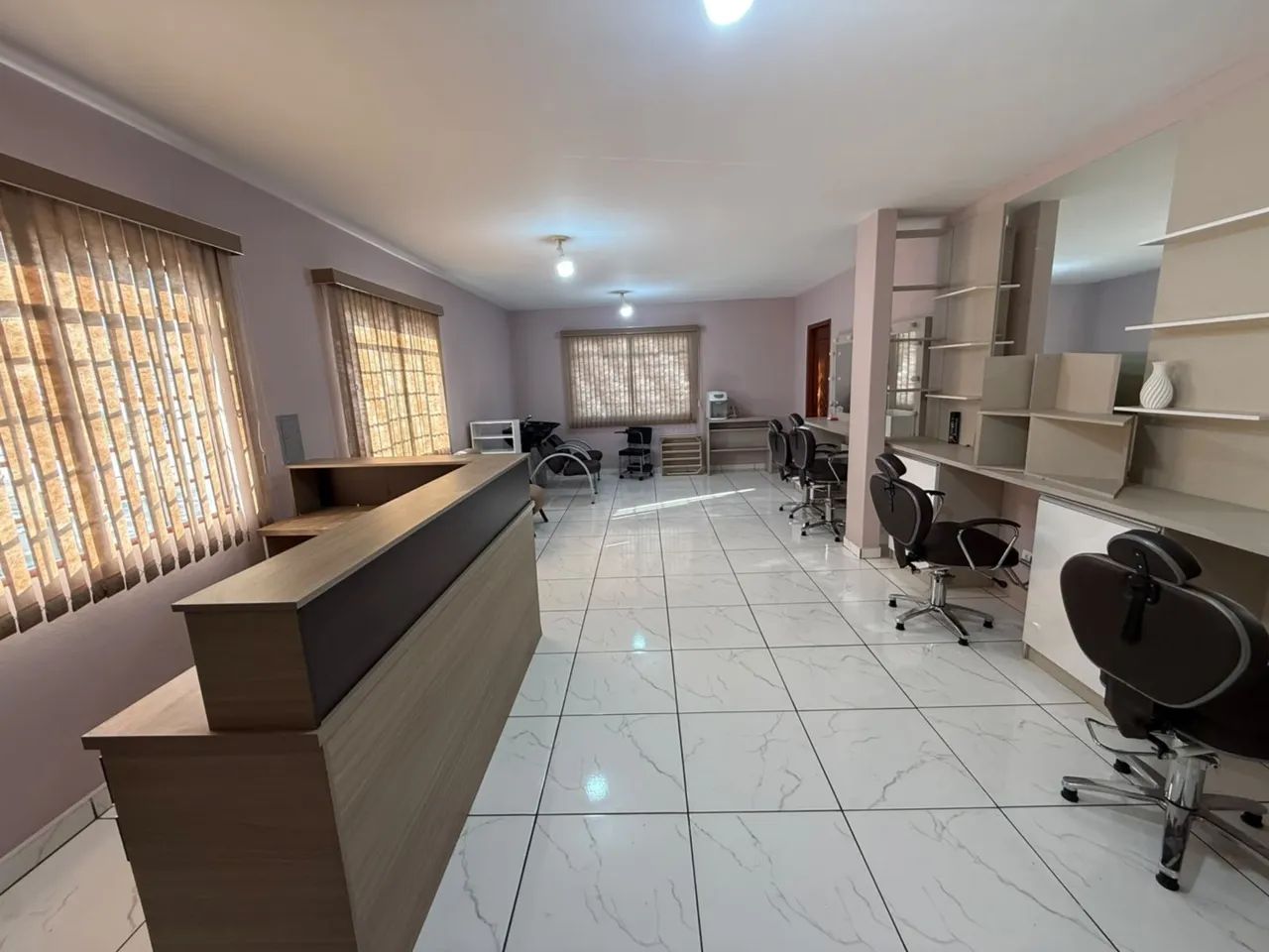 SALA COMERCIAL PARA LOCAÇÃO NO ÓRFÃS - Foto 2