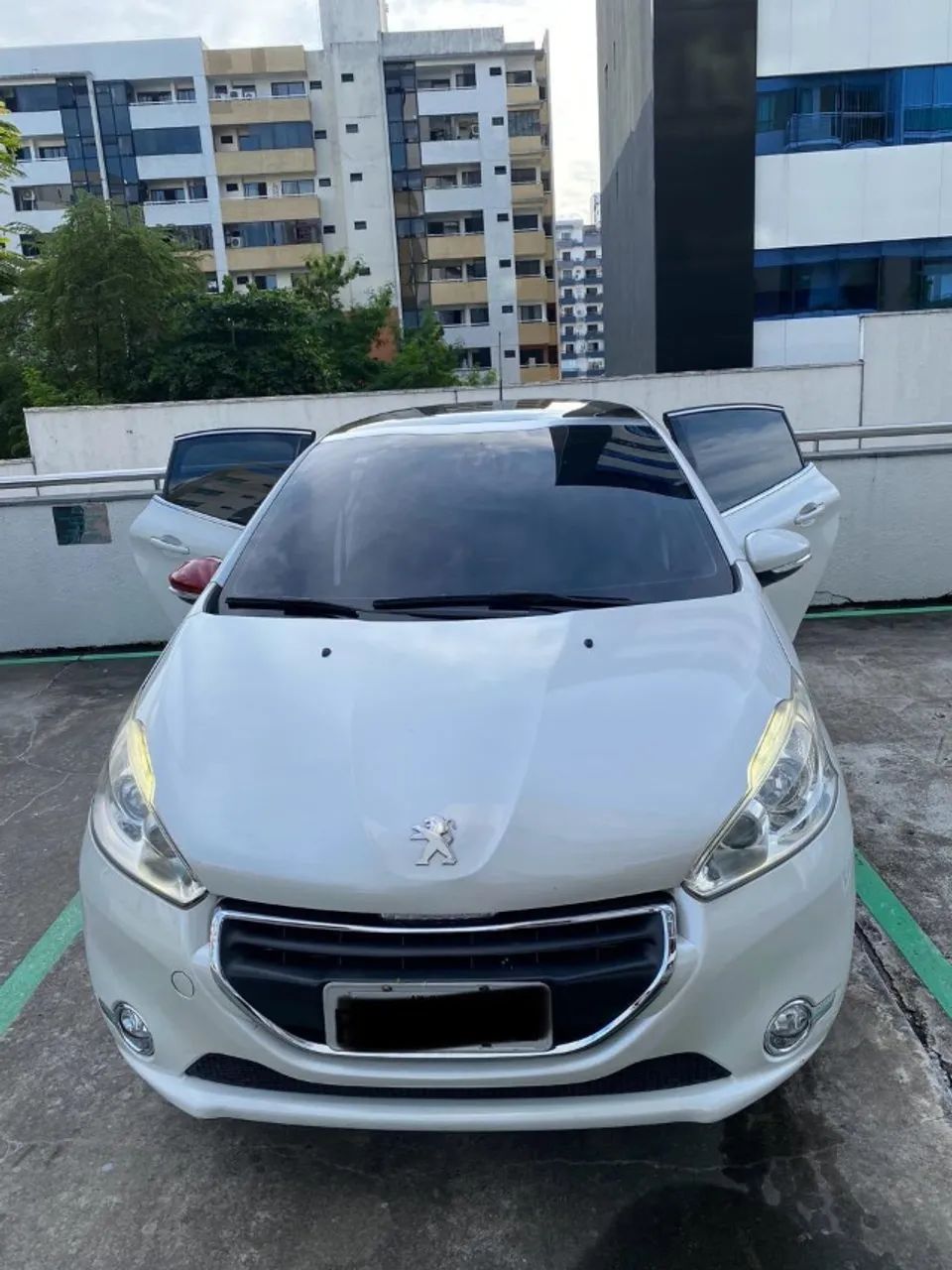 Peugeot 208 208 Griffe 1.6 Flex 16V 5p Aut. 2015