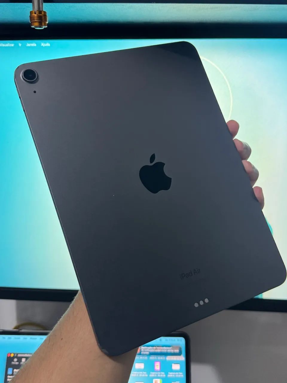 iPad M1 + Caneta Apple + Caixa + 80% de saúde Original