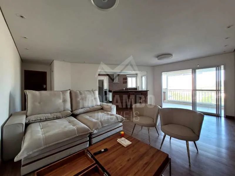Apartamento : / Residencial / Centro