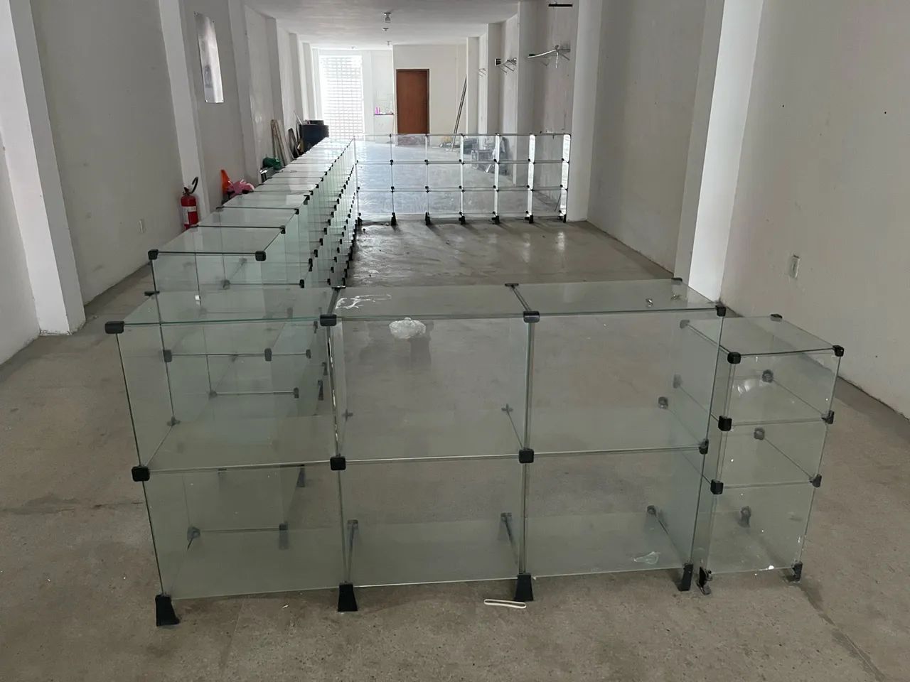 Balcão modular em vidro com 6 metros - Foto 2