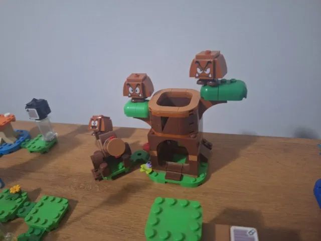 71433 LEGO Super Mario Goombas' Playground - Completo com manual e caixa - Foto 3