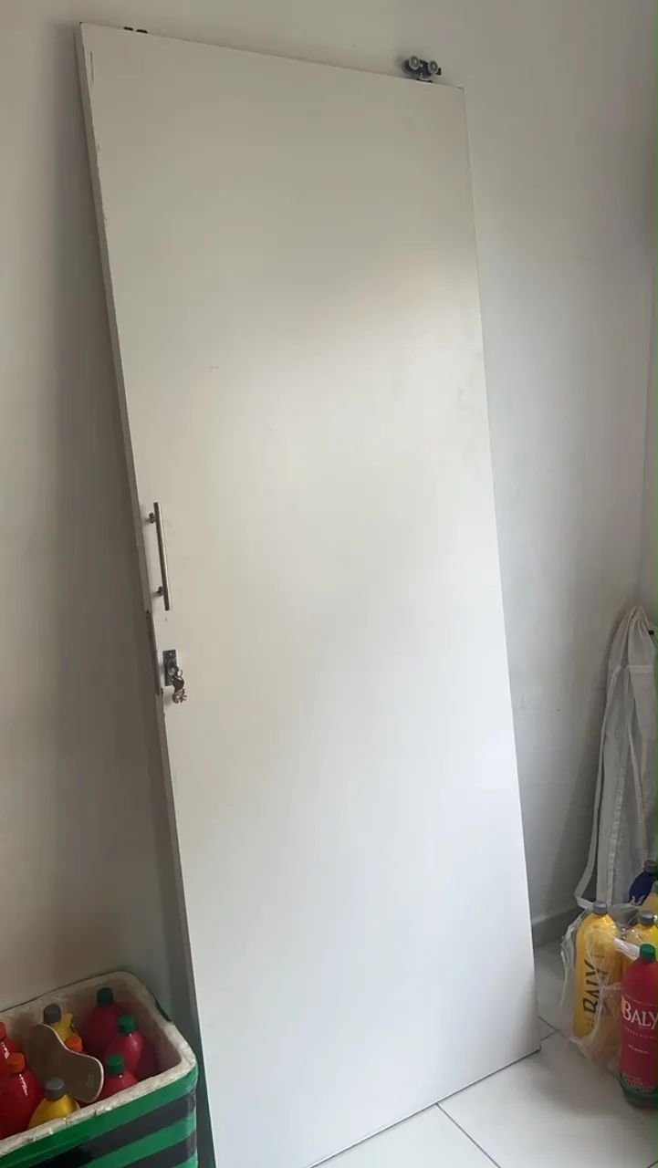 Drywall com porta de correr e ferros  - Foto 2