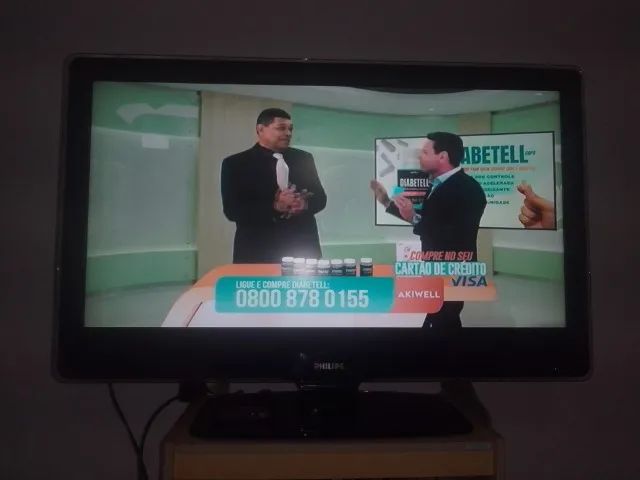 Televisão modelo Philips 47PFL7403    LCD   (não é smart)