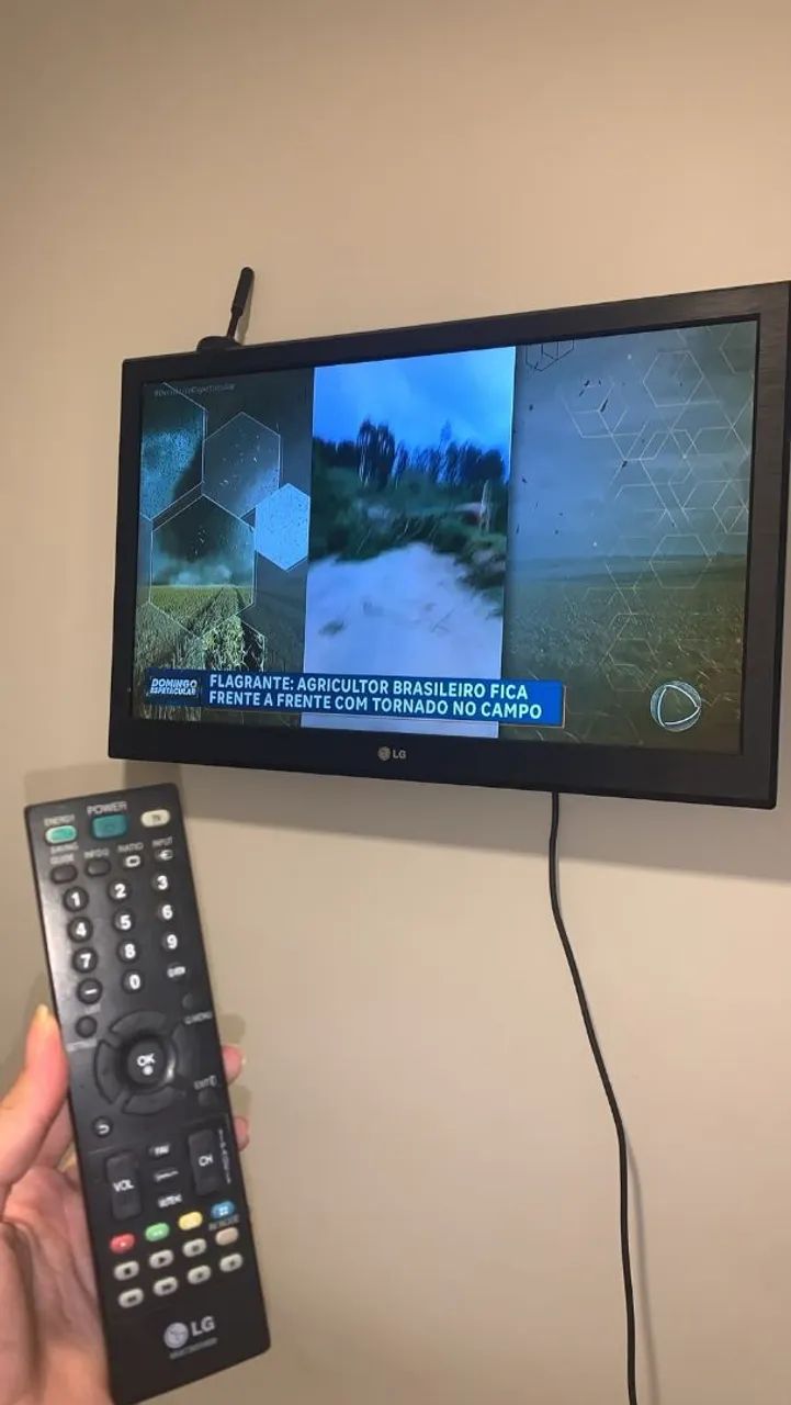 Vendo tv 32 polegadas LG 