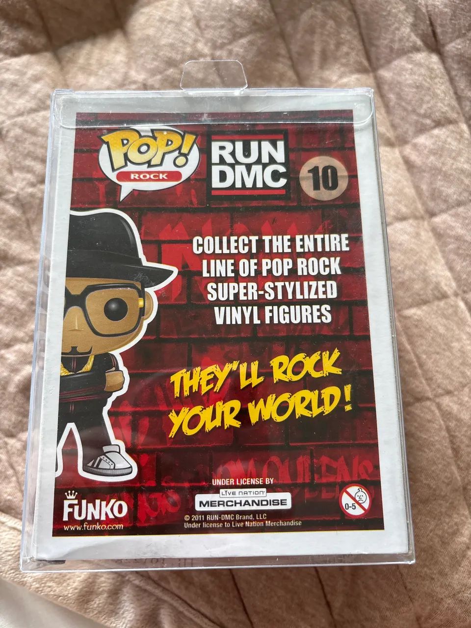 DMC FUNKO VINLY FIGURE na caixa  - Foto 2