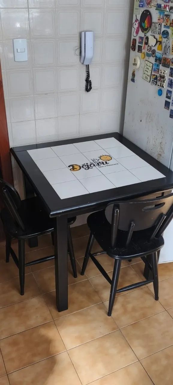 Mesa 4 cadeiras