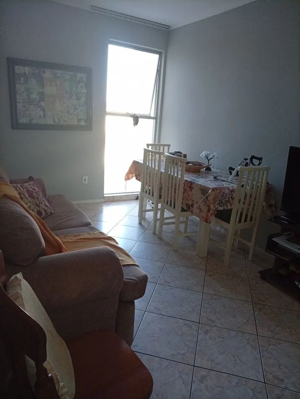 Alugo quarto  ótima localização com varios comércio proX beira mar de são José.  - Foto 3