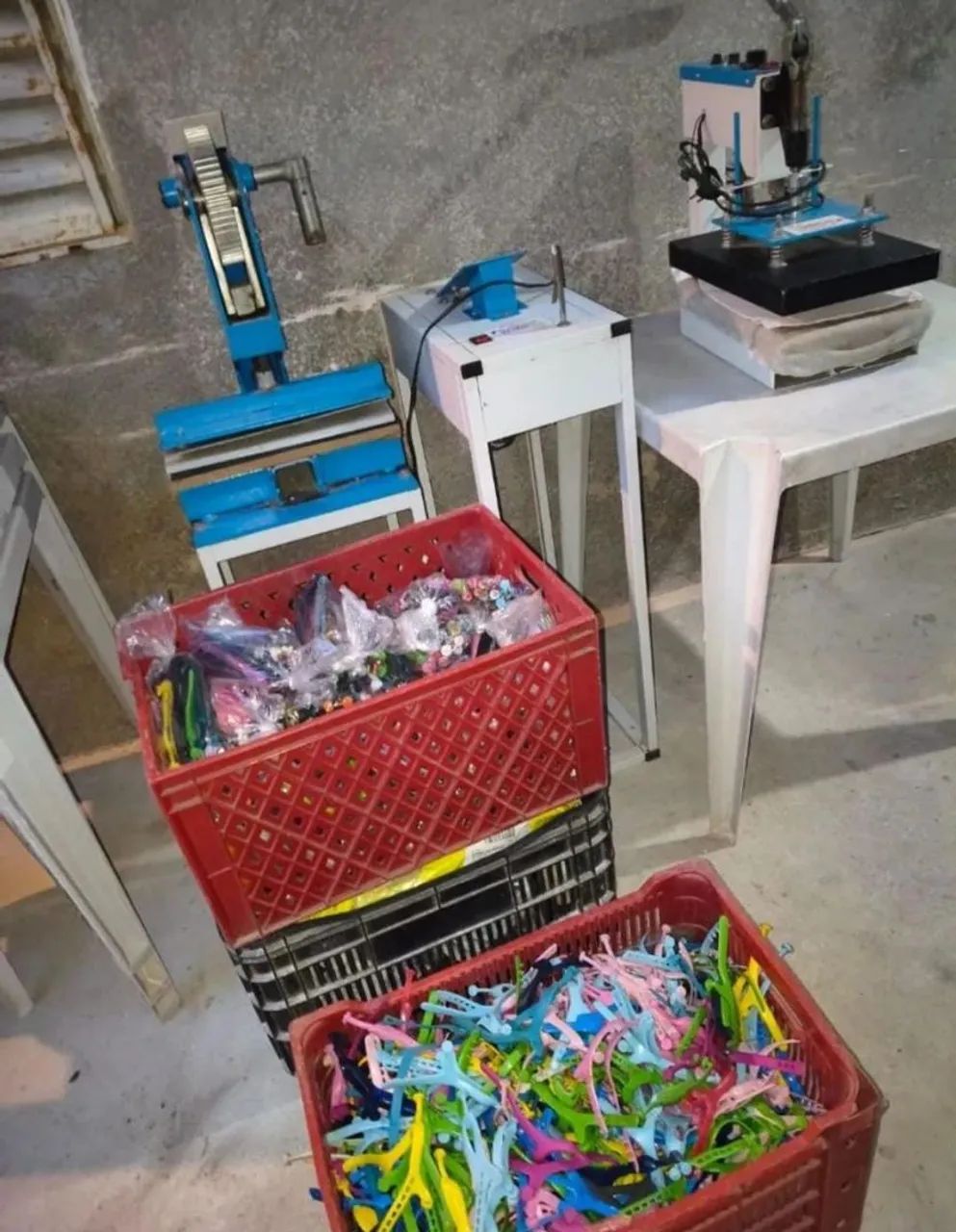 Máquina de Estampa e Fazer Chinelos  - Foto 4